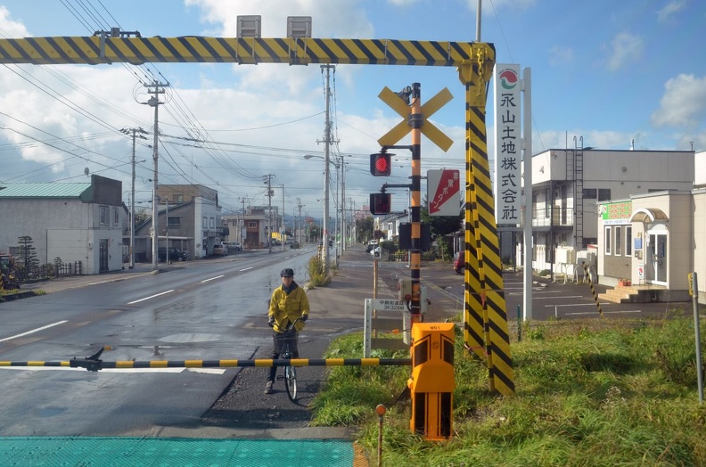 16-10-10 Aba-Taki 0700 Ga1 8069-b2