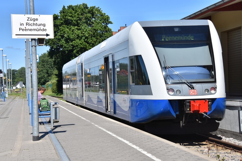 19-06-23 Pee 0027 Ga2 3445